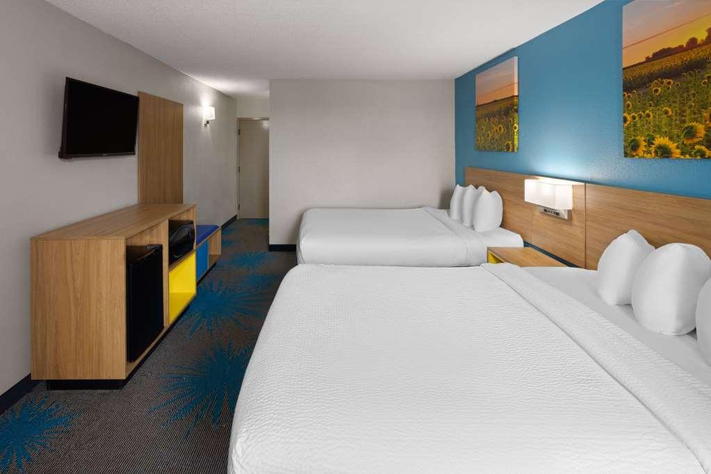 Days Inn & Suites By Wyndham Northwest Indianapolis Indianápolis Quarto foto