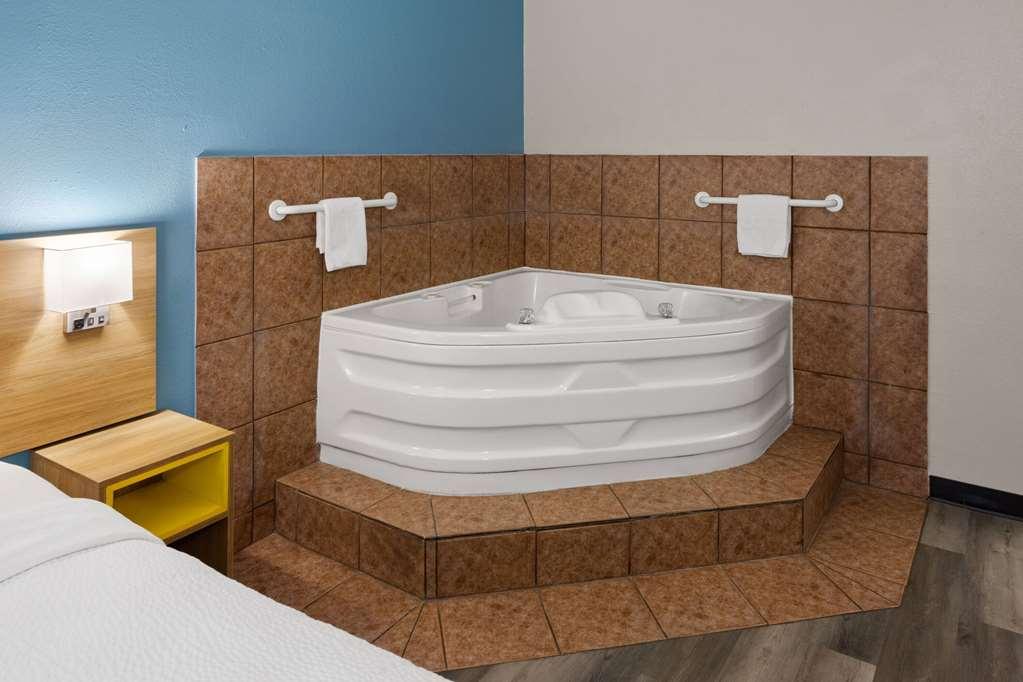 Days Inn & Suites By Wyndham Northwest Indianapolis Indianápolis Quarto foto